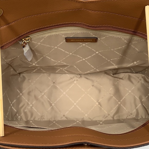 MICHAEL KORS LARGE X CHAIN LOGO SHOULDER BAG BROWN - Picture 13 of 16